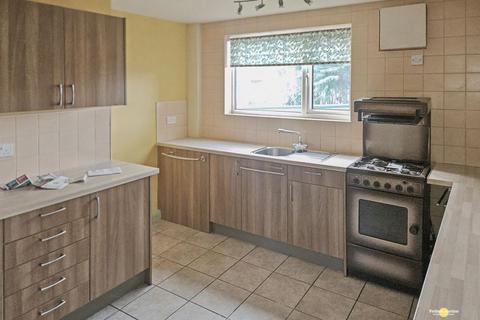 3 bedroom semi-detached house for sale, Eskdale Road, Wakefield WF2