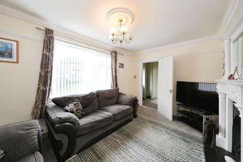 4 bedroom semi-detached house for sale, Oakwood Crescent, Rawmarsh, Rotherham