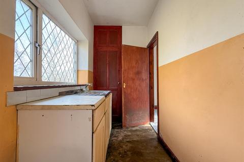 undefined, Lockers Bank, Tean