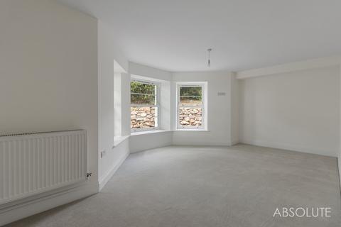 2 bedroom ground floor flat for sale, Thurlow Road, Sonny Rae Villa Thurlow Road, TQ1