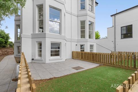 2 bedroom ground floor flat for sale, Thurlow Road, Sonny Rae Villa Thurlow Road, TQ1