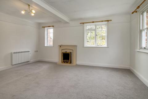 2 bedroom retirement property for sale, Wickham, Hampshire