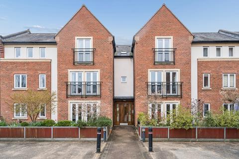2 bedroom ground floor flat for sale, Gilbert Scott Court, Whielden Street, Amersham