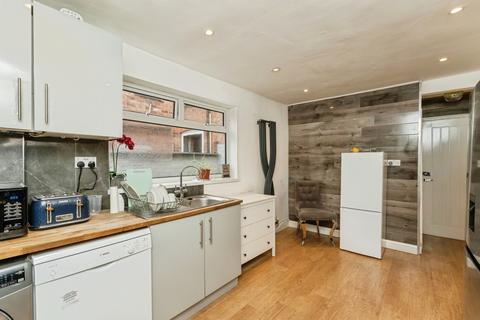 4 bedroom terraced house for sale, Leonard Street, Chester, Cheshire, CH1