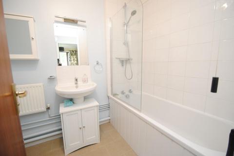 1 bedroom flat for sale, Honeysuckle Way, Bury St. Edmunds IP32