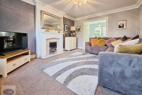 4 bedroom detached house for sale, Oakleigh View, Baildon BD17