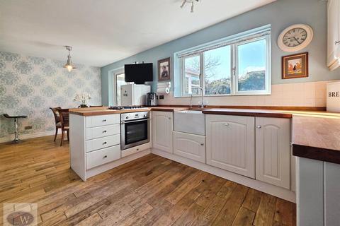4 bedroom detached house for sale, Oakleigh View, Baildon BD17
