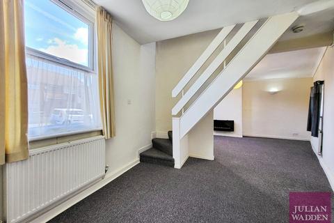 2 bedroom end of terrace house for sale, Thornley Lane North, Reddish, Stockport, SK5