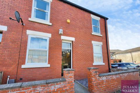 2 bedroom end of terrace house for sale, Thornley Lane North, Reddish, Stockport, SK5