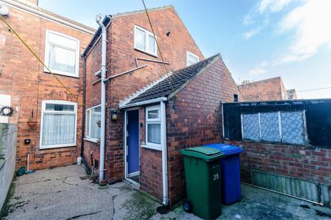 2 bedroom terraced house to rent, Cammidge Street, WITHERNSEA