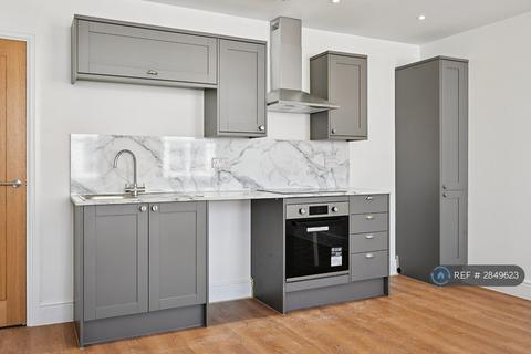1 bedroom flat to rent, High Street, Dartford, DA1