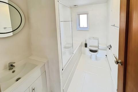 1 bedroom apartment for sale, Larch Close, Greater Manchester M23
