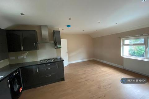 2 bedroom flat to rent, Falling Lane, West Drayton, UB7