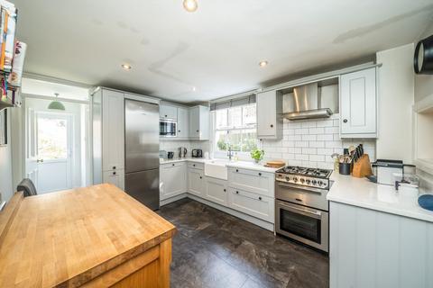 3 bedroom end of terrace house for sale, Akerman Road, London SW9