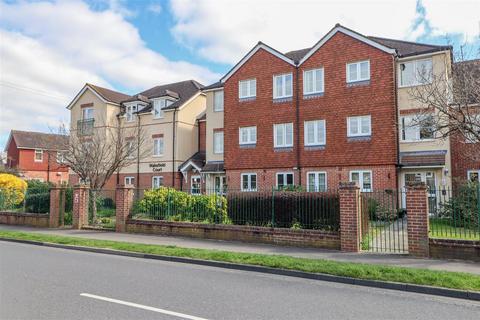1 bedroom flat for sale, Blackbridge Lane, Horsham