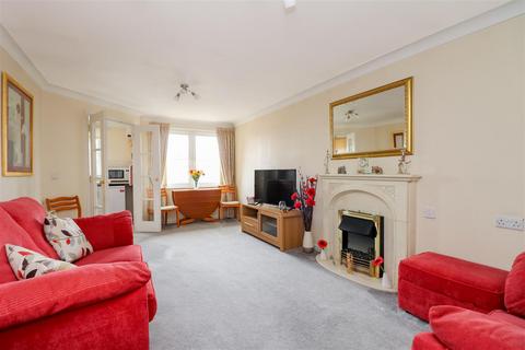 1 bedroom flat for sale, Blackbridge Lane, Horsham