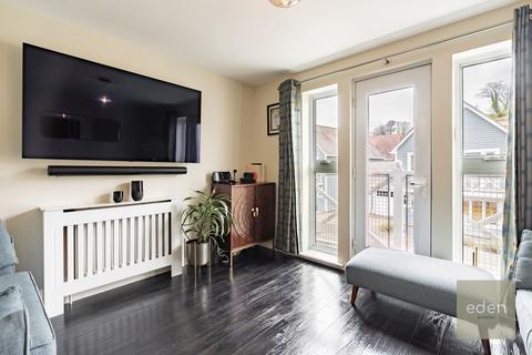 3 bedroom end of terrace house for sale, Poynder Drive, Snodland, ME6