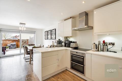 3 bedroom end of terrace house for sale, Poynder Drive, Snodland, ME6