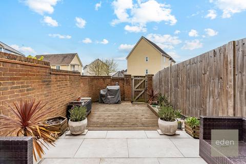 3 bedroom end of terrace house for sale, Poynder Drive, Snodland, ME6