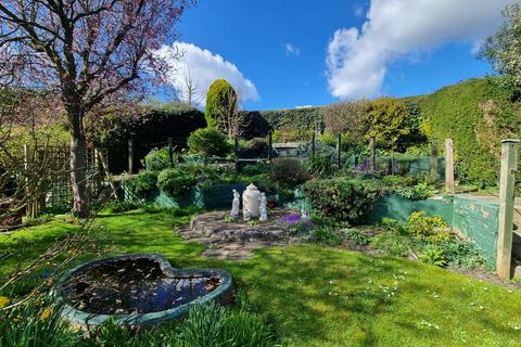 2 bedroom cottage for sale, Framlingham, Nr Woodbridge, Suffolk