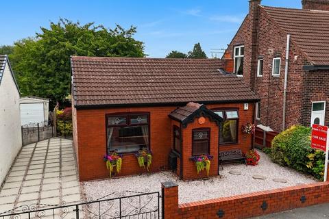 2 bedroom bungalow for sale, Allotment Road, Cadishead, M44
