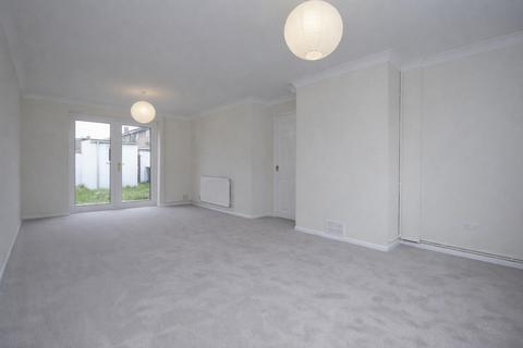 3 bedroom terraced house to rent, Ion Road, Bury St Edmunds IP32