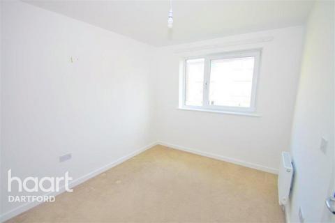 2 bedroom terraced house to rent, Rainbow Gardens, DA1