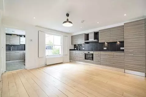 4 bedroom house to rent – pohled 3
