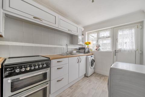 3 bedroom terraced house for sale, Bromley Walk Tilehurst, Reading RG30