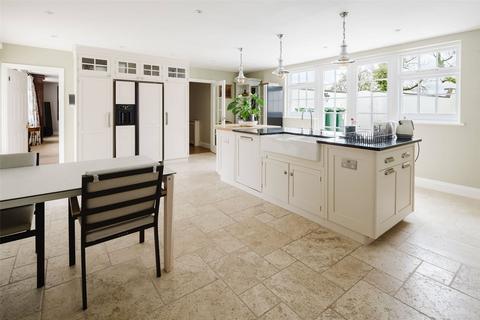 4 bedroom detached house for sale, La Rue Des Friquettes, St. Saviour, Jersey, JE2