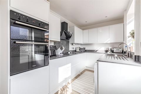 2 bedroom end of terrace house for sale, Conquest Road, Surrey KT15