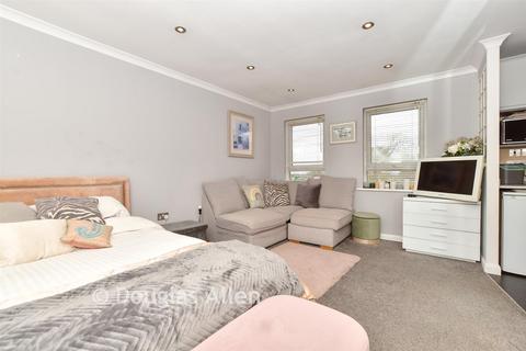Studio for sale, Brompton Close, Billericay CM12