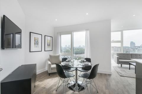 2 bedroom apartment to rent, Quarter House, Battersea Reach