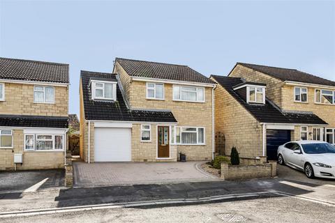 4 bedroom detached house for sale, Salisbury Close, Chippenham