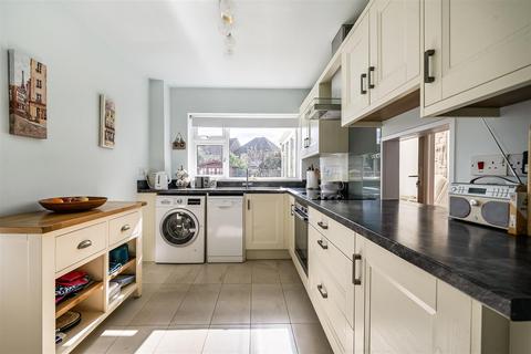 4 bedroom detached house for sale, Salisbury Close, Chippenham