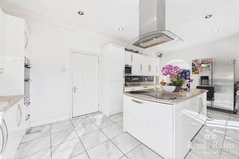 5 bedroom detached house for sale, Stratton Park, Cheshire WA8