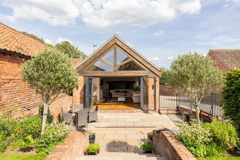 undefined, Fold Yard Barn, Lund, Driffield