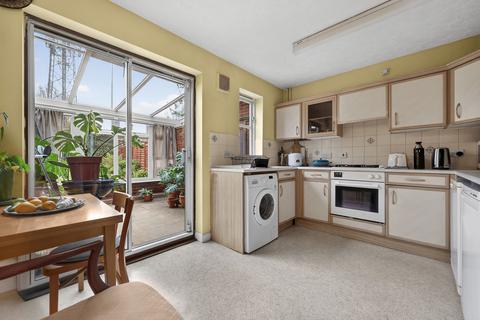 2 bedroom house for sale, Burrow Road, East Dulwich, London, SE22