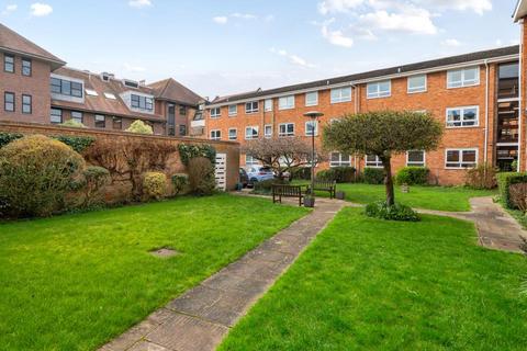 undefined, Meadow Road,  Henley,  RG9