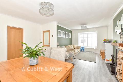 2 bedroom detached bungalow for sale, Victoria Road, Emsworth PO10