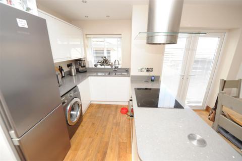 3 bedroom semi-detached house for sale, Wrose View, Shipley, Wrose