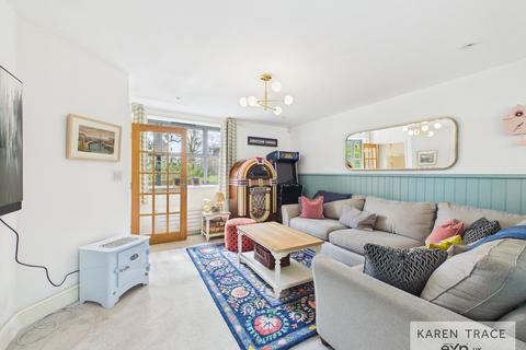 4 bedroom end of terrace house for sale, Railway Close, St. Austell PL25