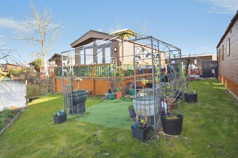 2 bedroom static caravan for sale, Catchwater Meadow Orby Road, Burgh Le Marsh PE24