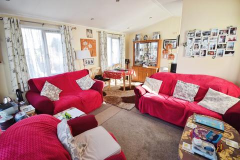 2 bedroom static caravan for sale, Catchwater Meadow Orby Road, Burgh Le Marsh PE24