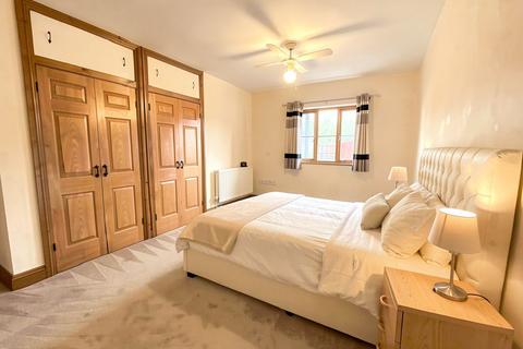 2 bedroom apartment for sale, Kingsfield Road, Biggleswade, SG18