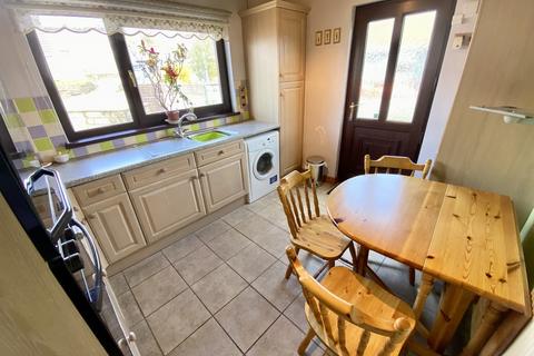 4 bedroom semi-detached bungalow for sale, Elizabeth Close, Ynysforgan, Swansea, City And County of Swansea.