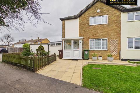 Forbes Avenue, Potters Bar 2 bed semi-detached house - £435,000