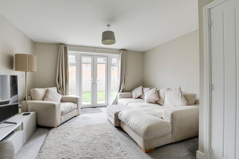 2 bedroom end of terrace house for sale, Robinson Close, Nottingham NG12