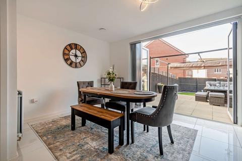 3 bedroom semi-detached house for sale, Towchester Drive, Castleford, West Yorkshire