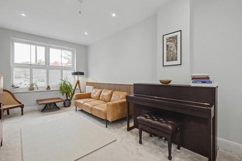 4 bedroom townhouse to rent, Camp Road, Upper Heyford